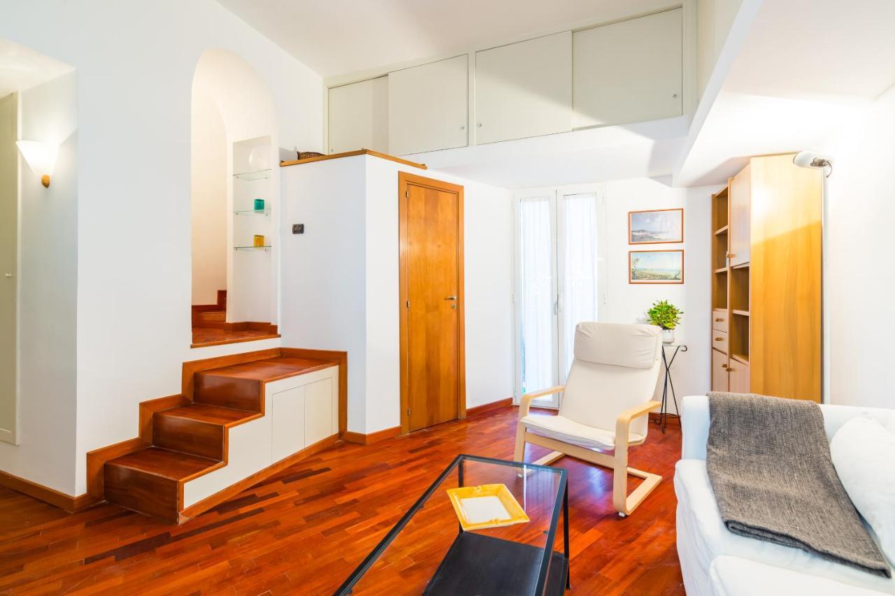 Parthenope'S Eye On The Seafront By Napoliapartments Exterior photo