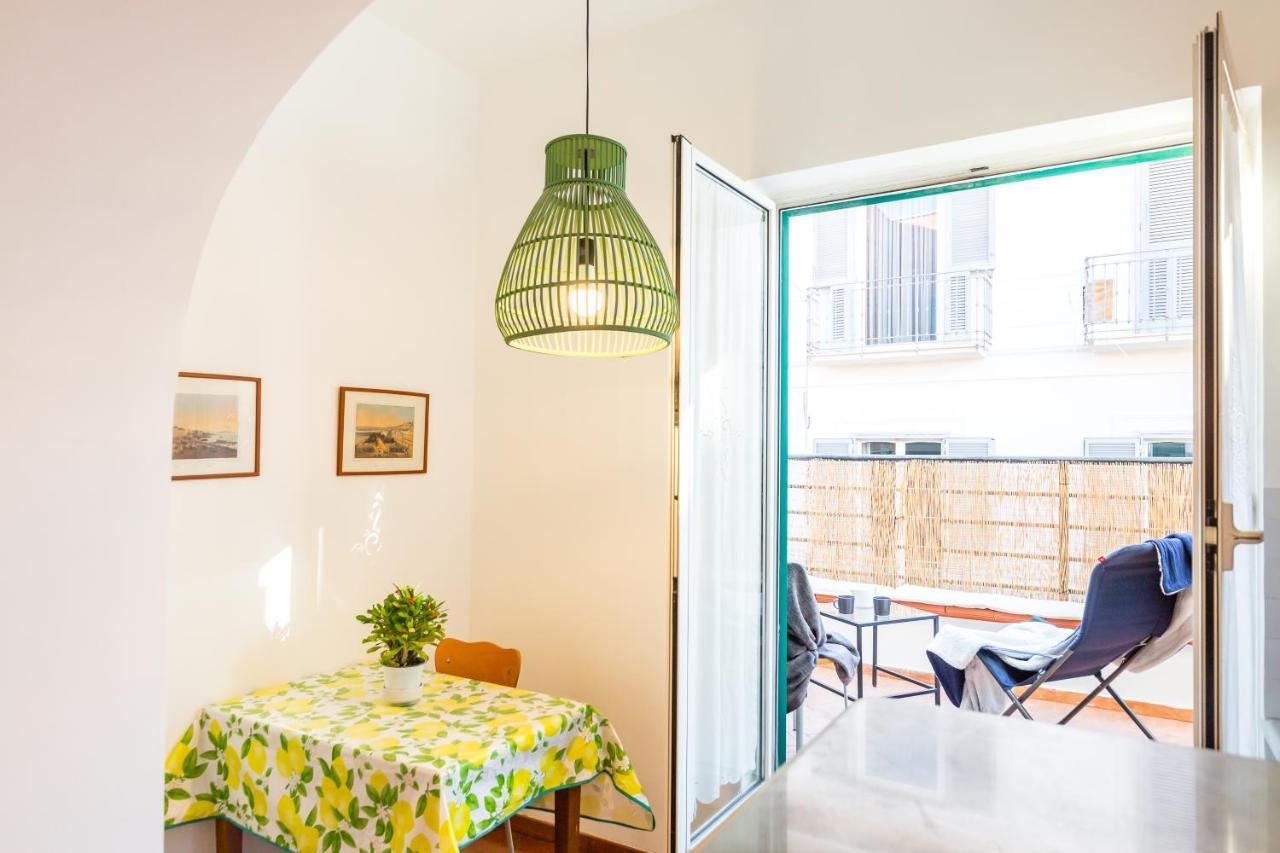 Parthenope'S Eye On The Seafront By Napoliapartments Exterior photo